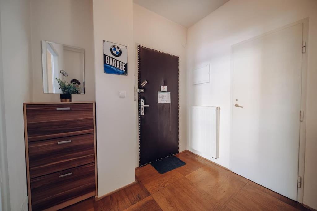 Downtown 2Bd Riverside Apartment Near Dancing House Prag Eksteriør billede